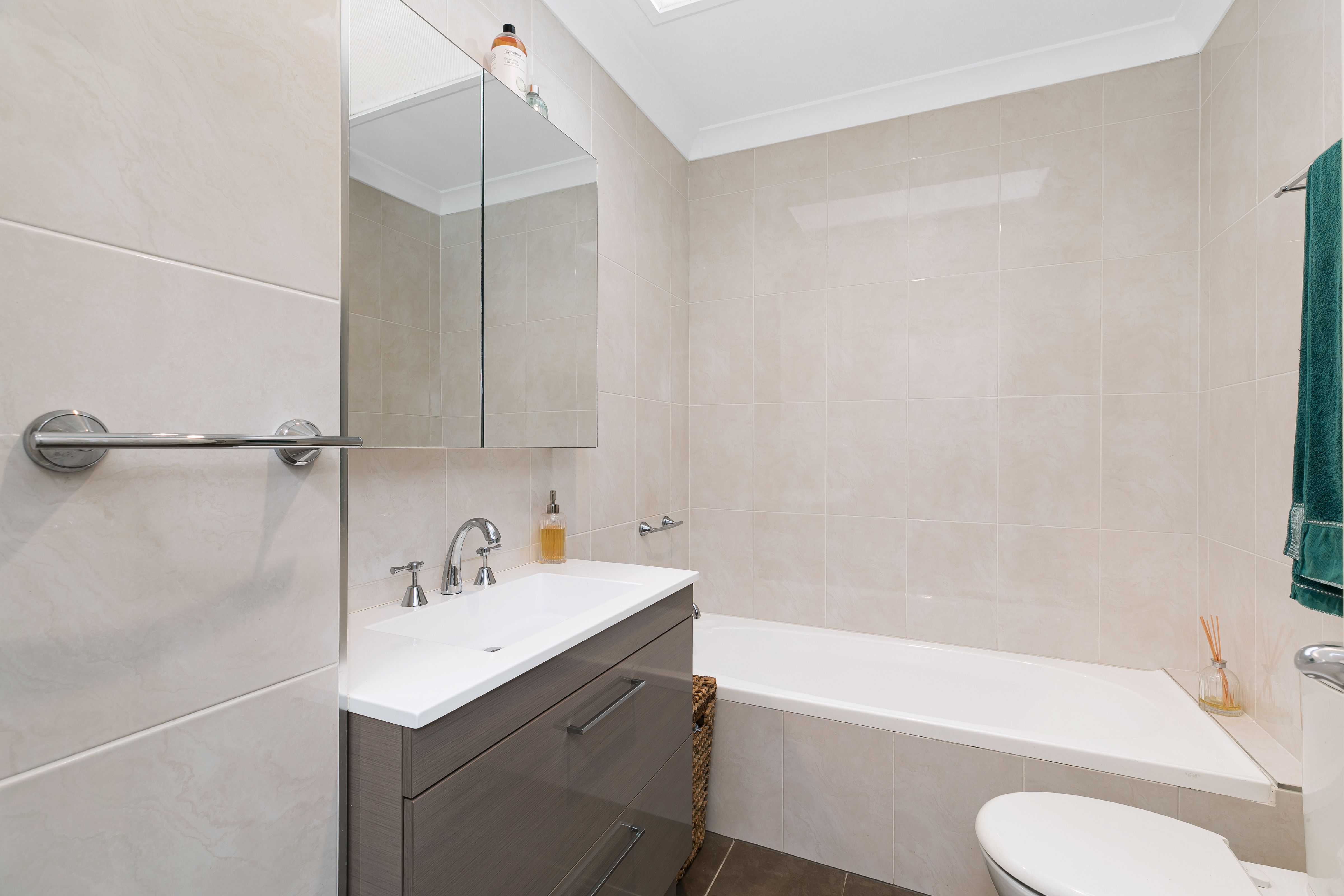 4/2-4 Strickland Street, HEATHCOTE, Heathcote - Thumbnail 6