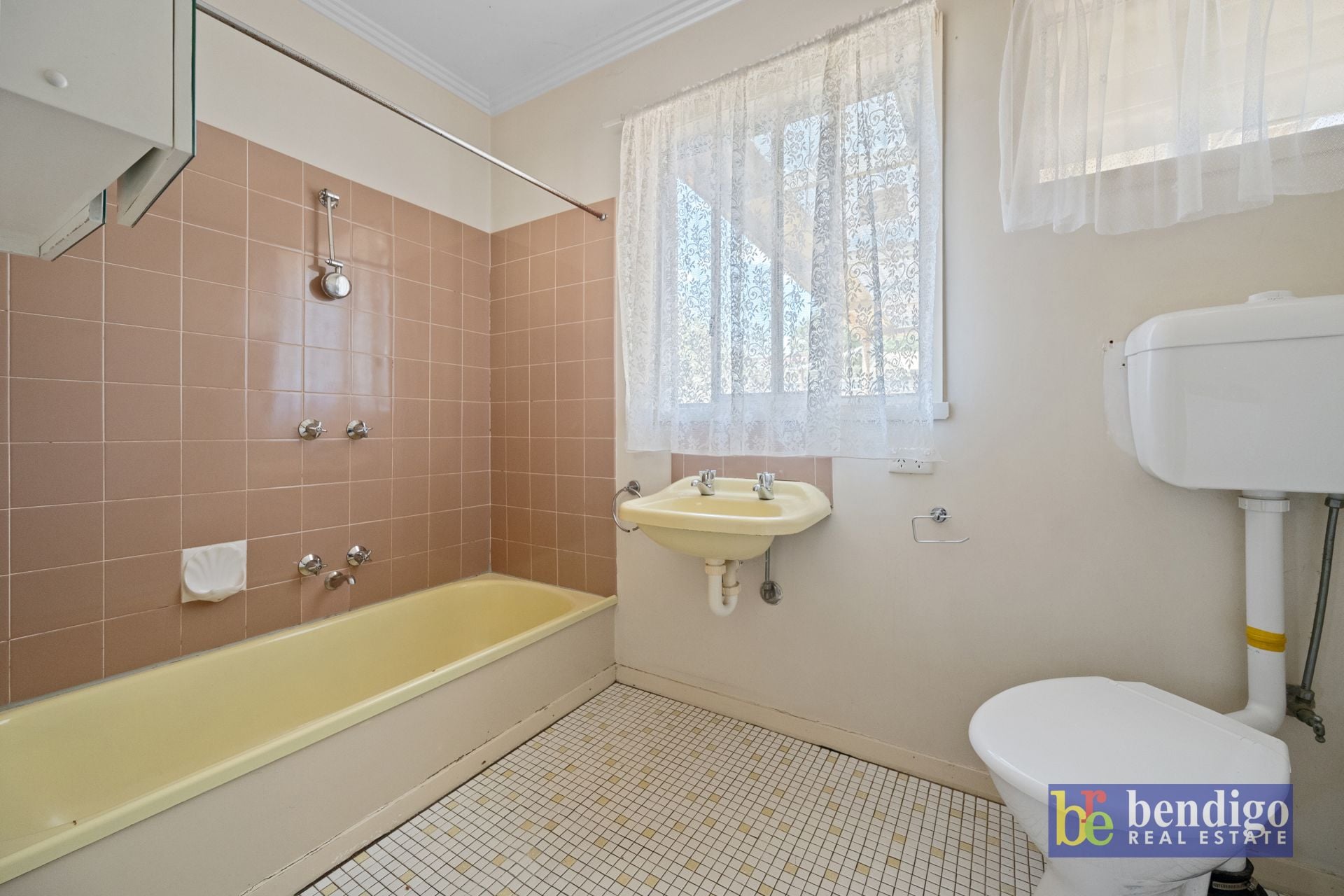 70 Strickland Road East Bendigo VIC, Bendigo - Thumbnail 6