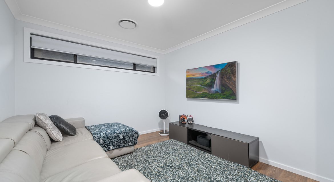 Leppington 30 Vinculo Terrae Street