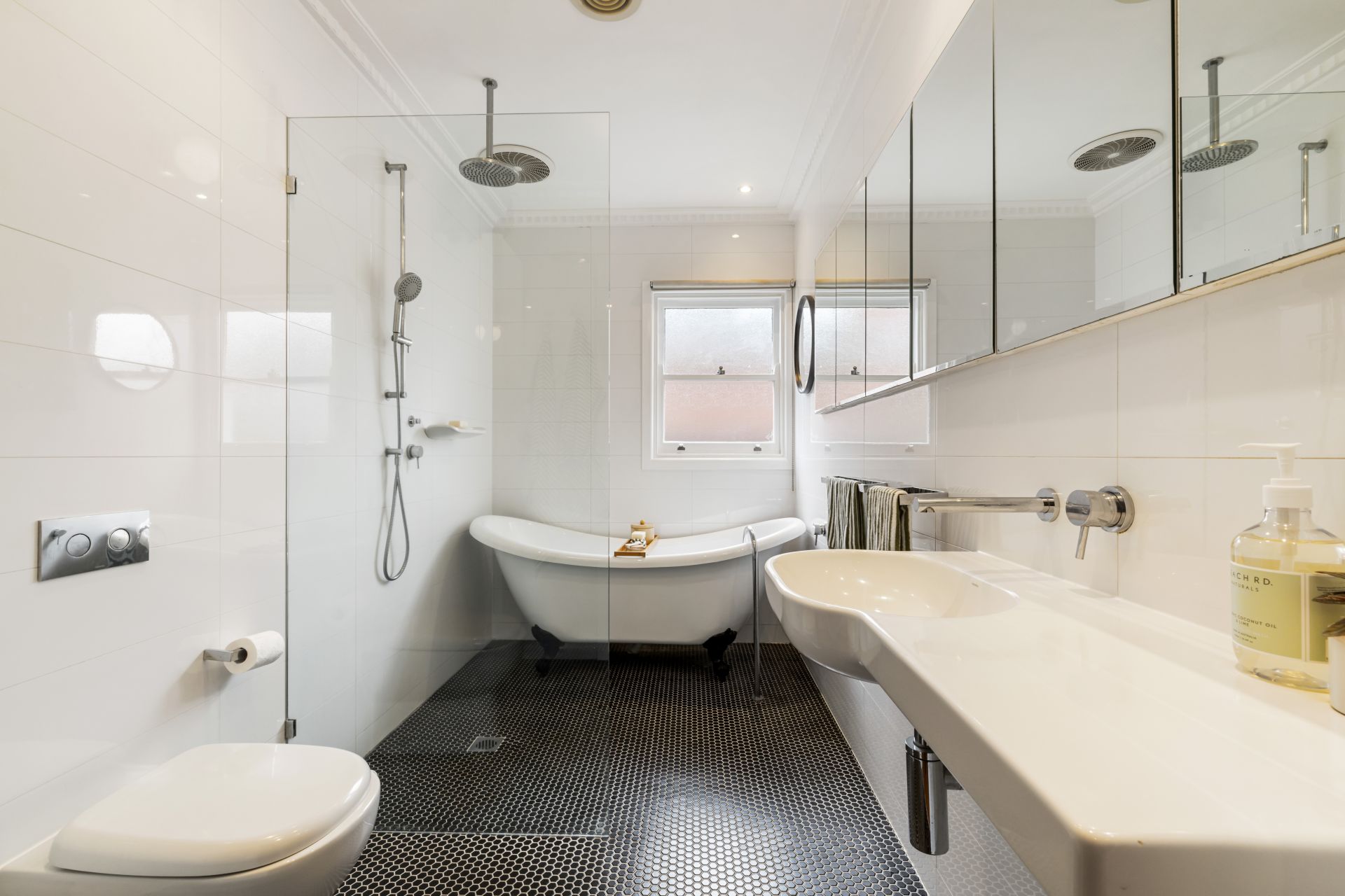 Low-Maintenance Comfort in a Prime Location