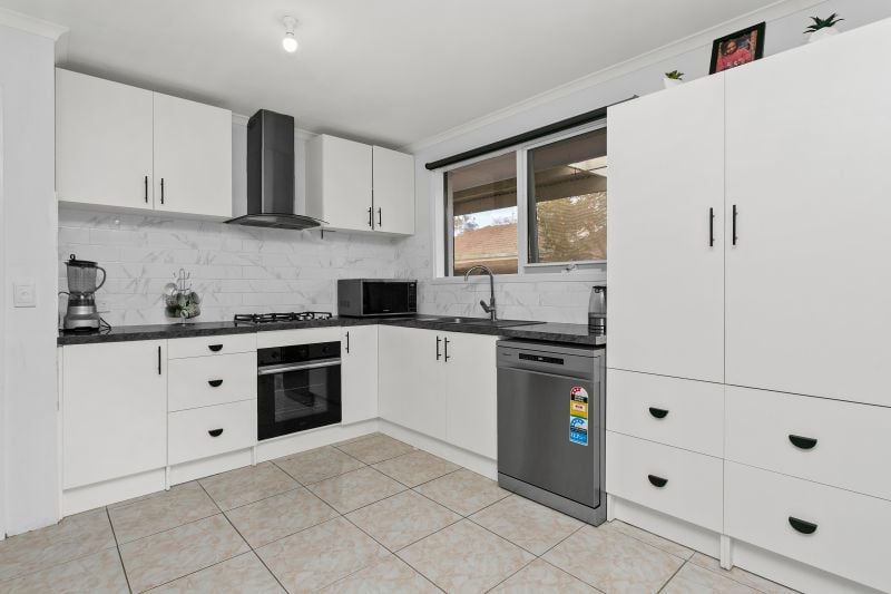 3 Bridge Road, Melton South