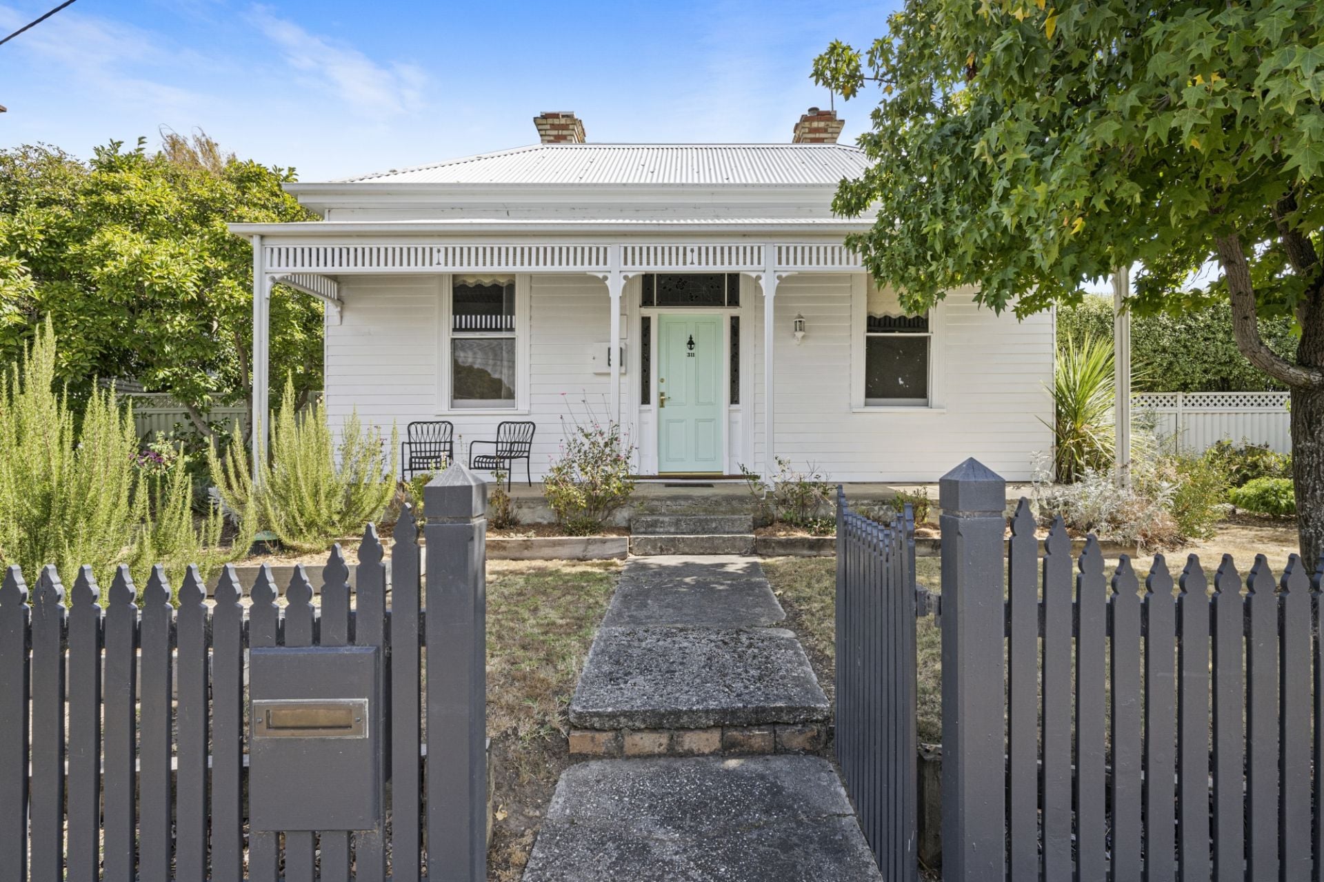 311 Drummond Street North, Lake Wendouree, Lake Wendouree - Thumbnail 2