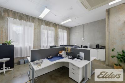 MODERN OFFICE/SHOWROOM IN BREENE PLACE!