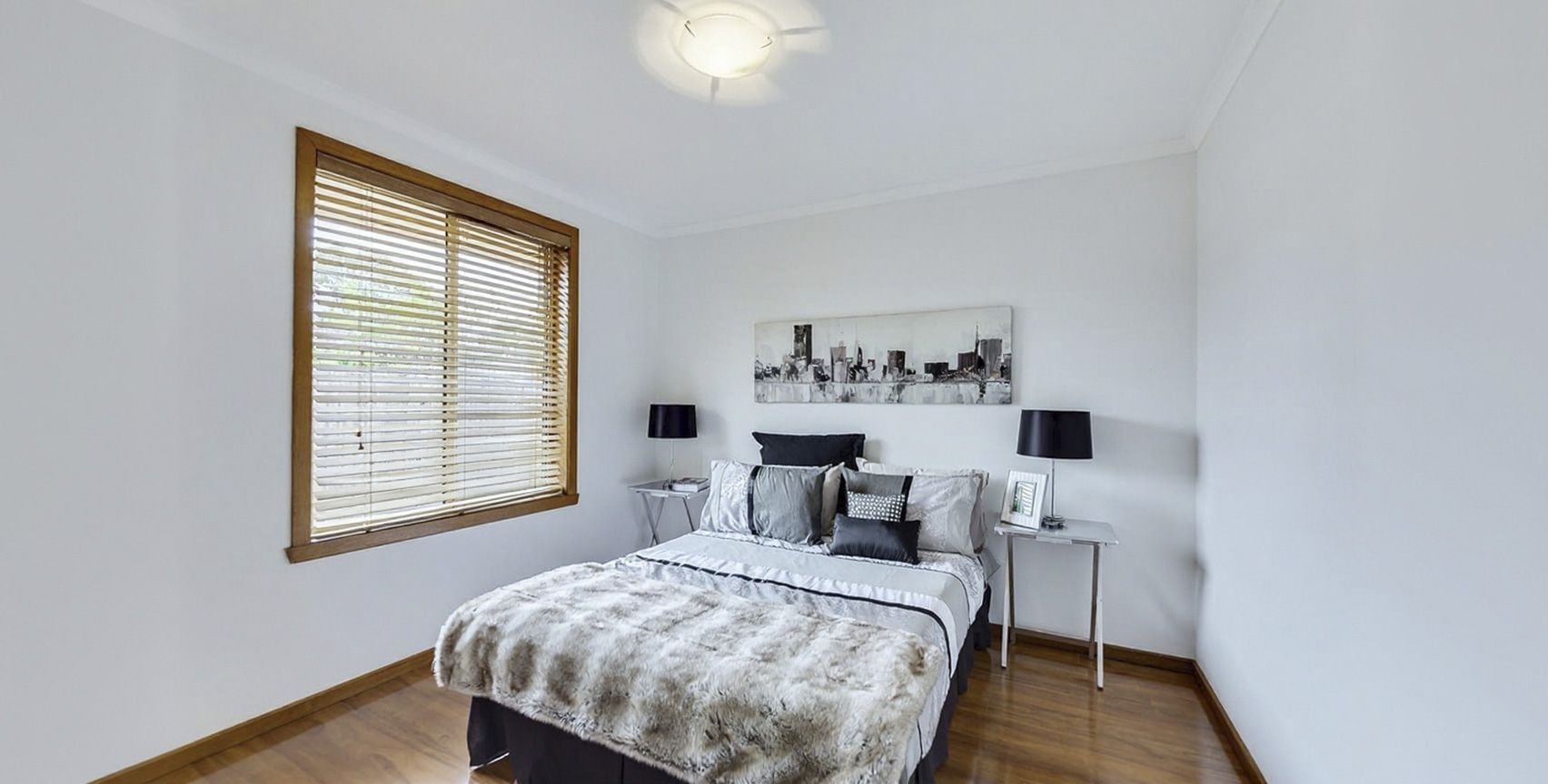 Well-Presented 2-Bedroom Unit with Private Garden