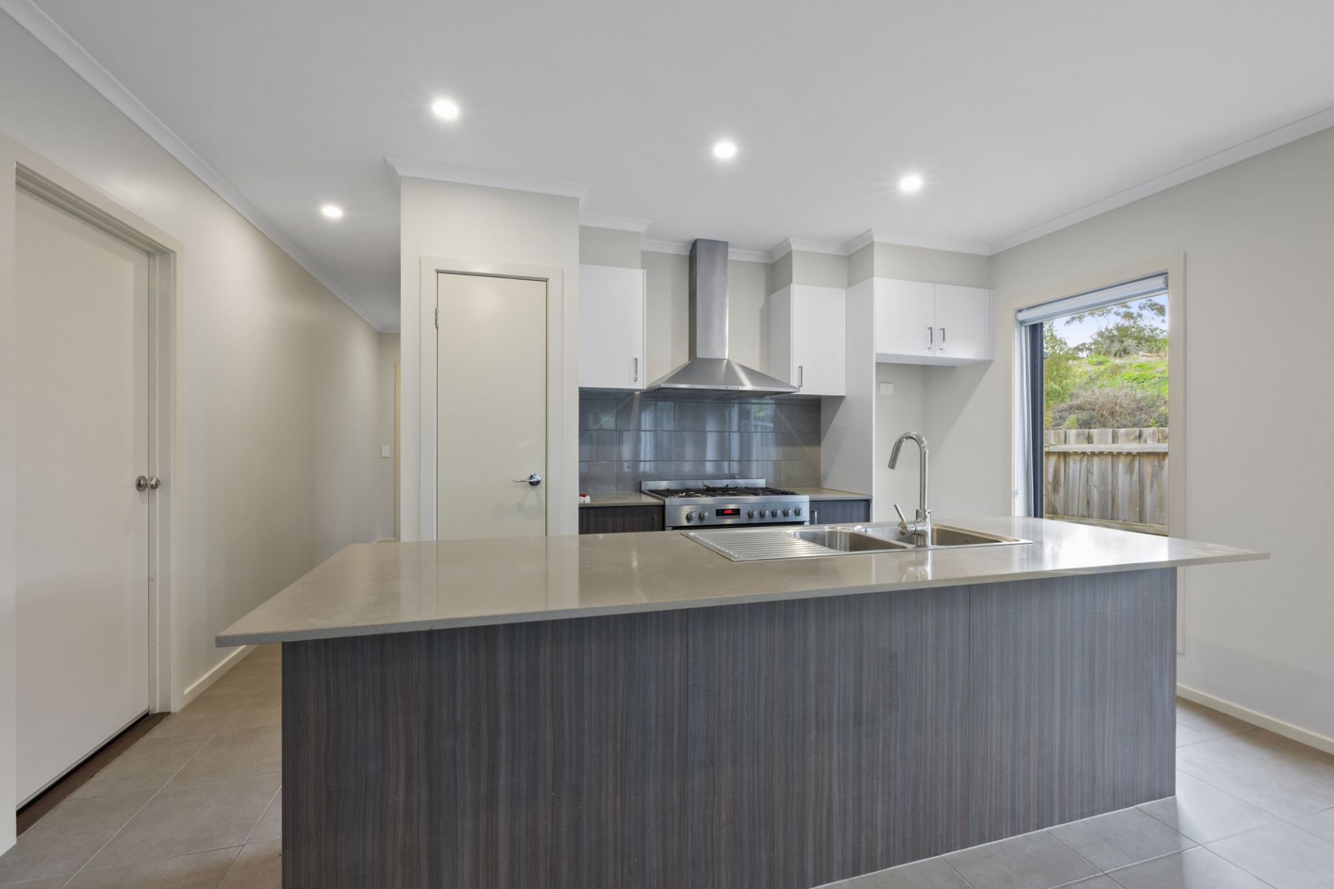 14 Millicent Place Ballarat East VIC, Ballarat East - Thumbnail 3