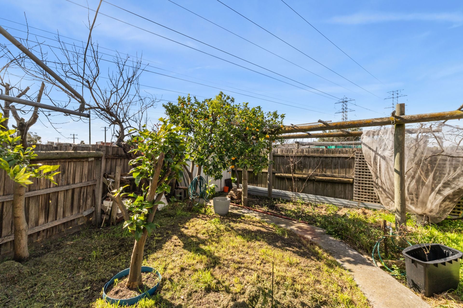 Beautifully Presented 2-Bedroom Unit | Reservoir | Bills Included
