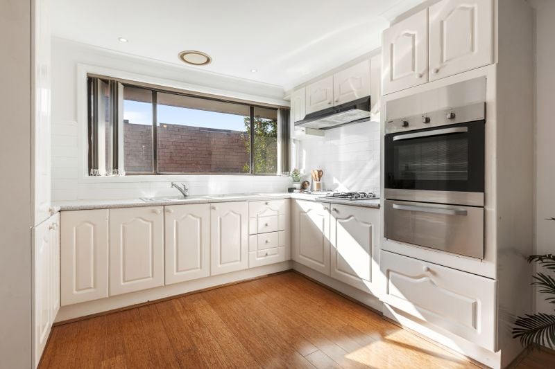 2/1 Larch Street, Thomastown