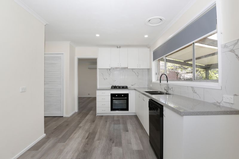 15 Menzies Parade, Lalor