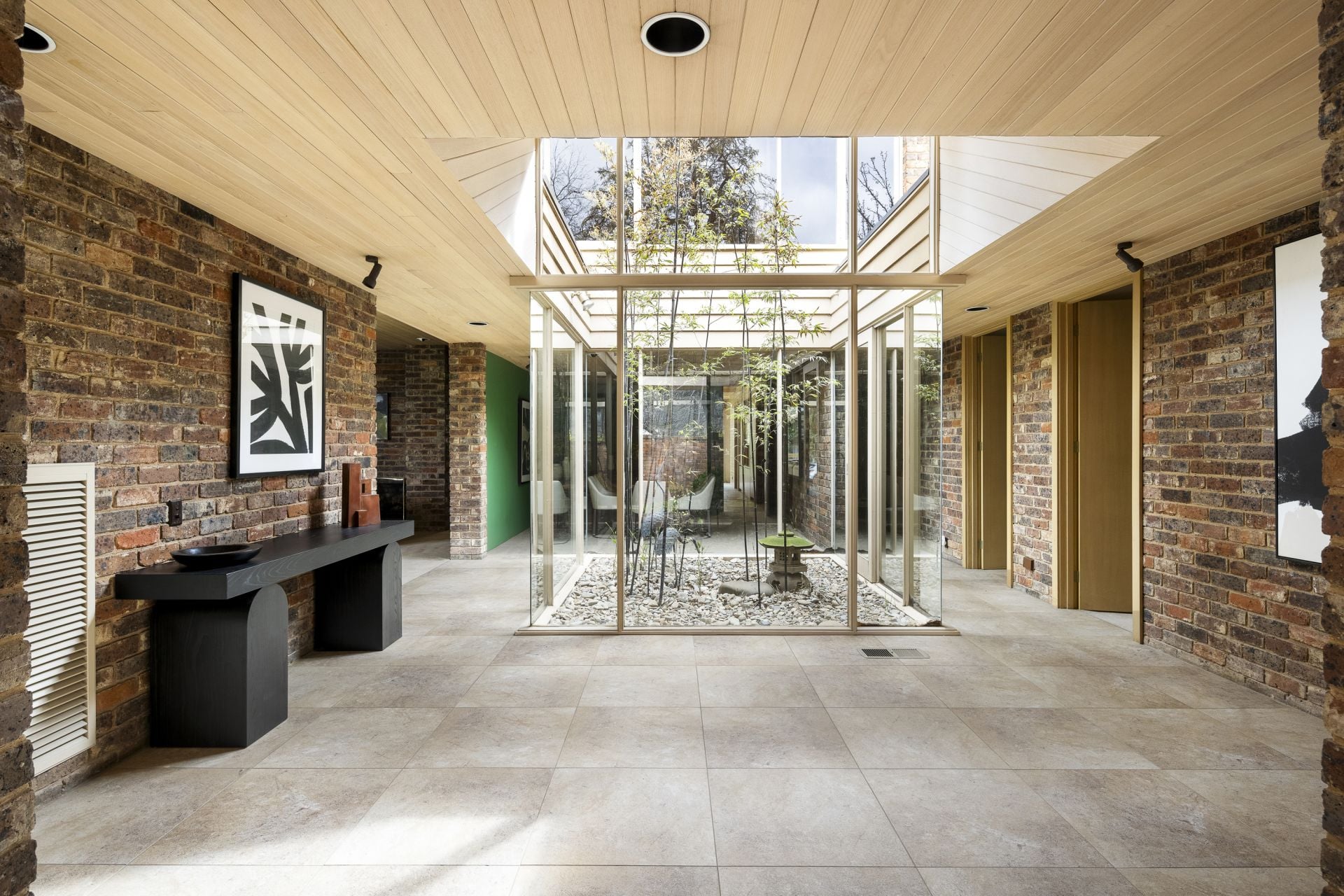 16 Molesworth Street, Kew, Kew - Thumbnail 4