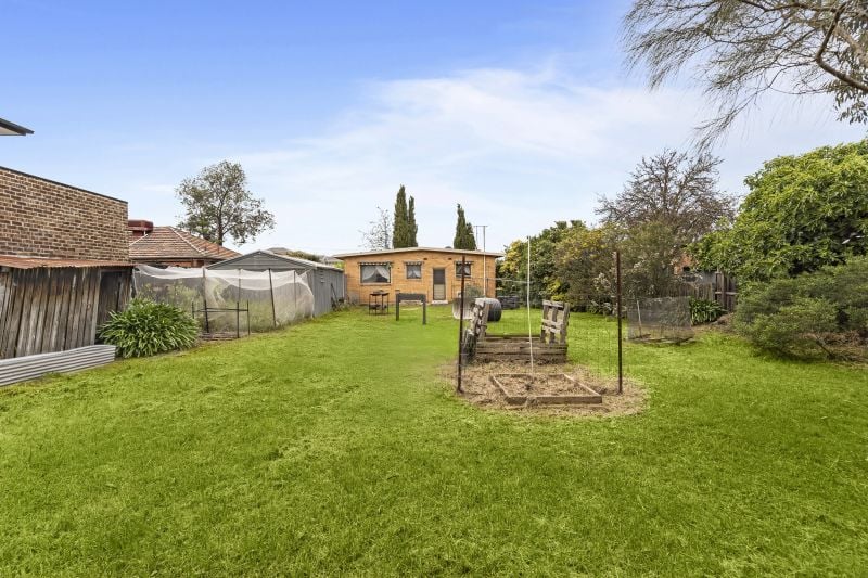 26 Catalina Street, Heidelberg West