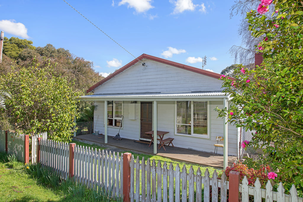 40 Grant Street, Forrest - Image 1