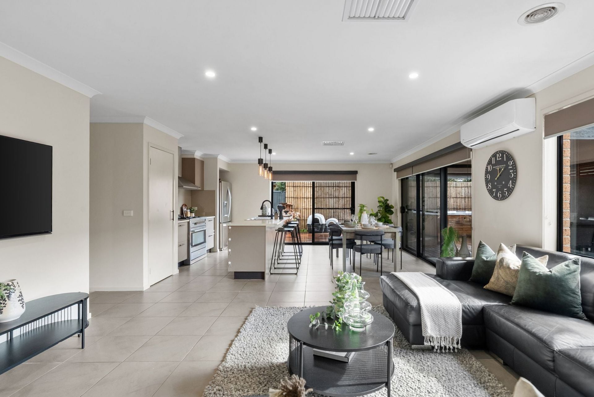 DISPLAY HOME STANDARDS