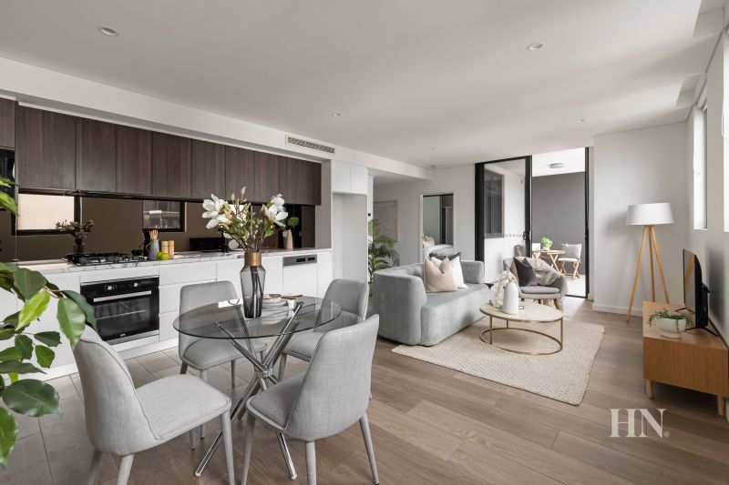 31/64 Majors Bay Road, Concord