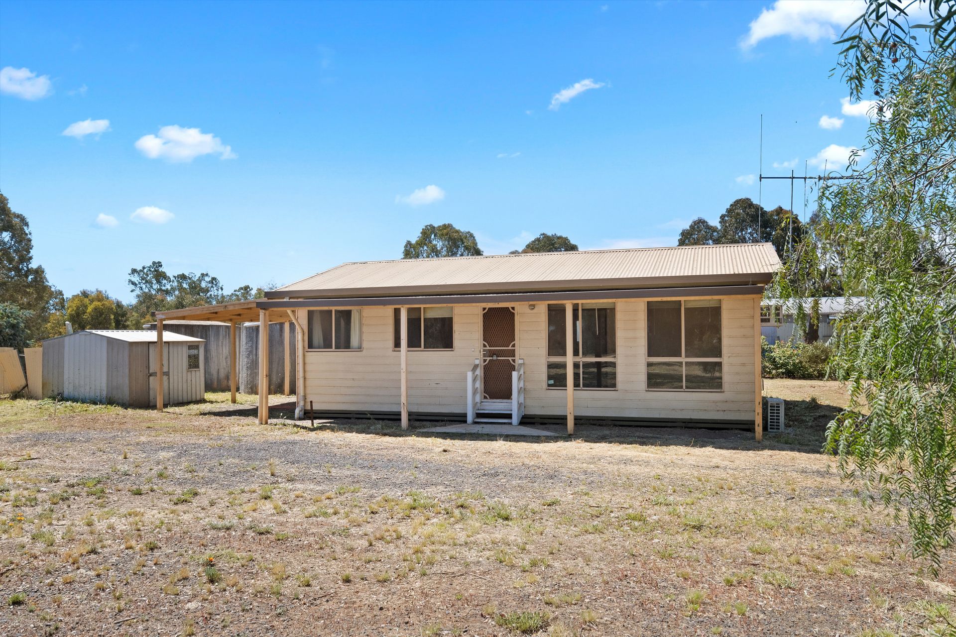 2048 Bridgewater - Maldon Road, Newbridge, Newbridge, Newbridge - Thumbnail 2