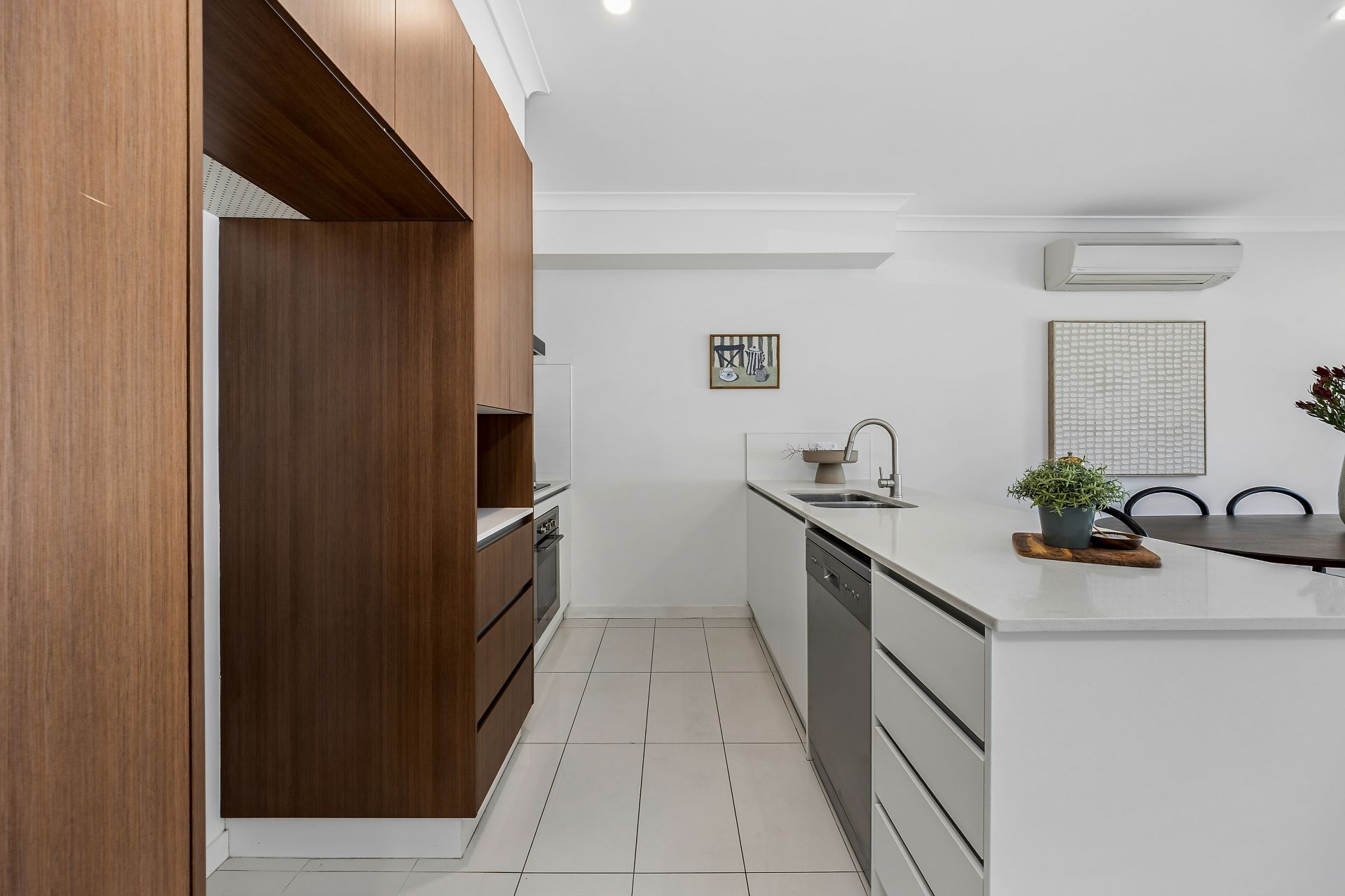 36/2 Clare Burton Crescent, Franklin, Franklin - Thumbnail 4