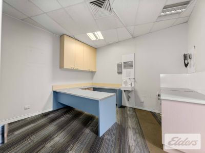 FREESTANDING MEDICAL/OFFICE IN THE MATER PRECINCT!