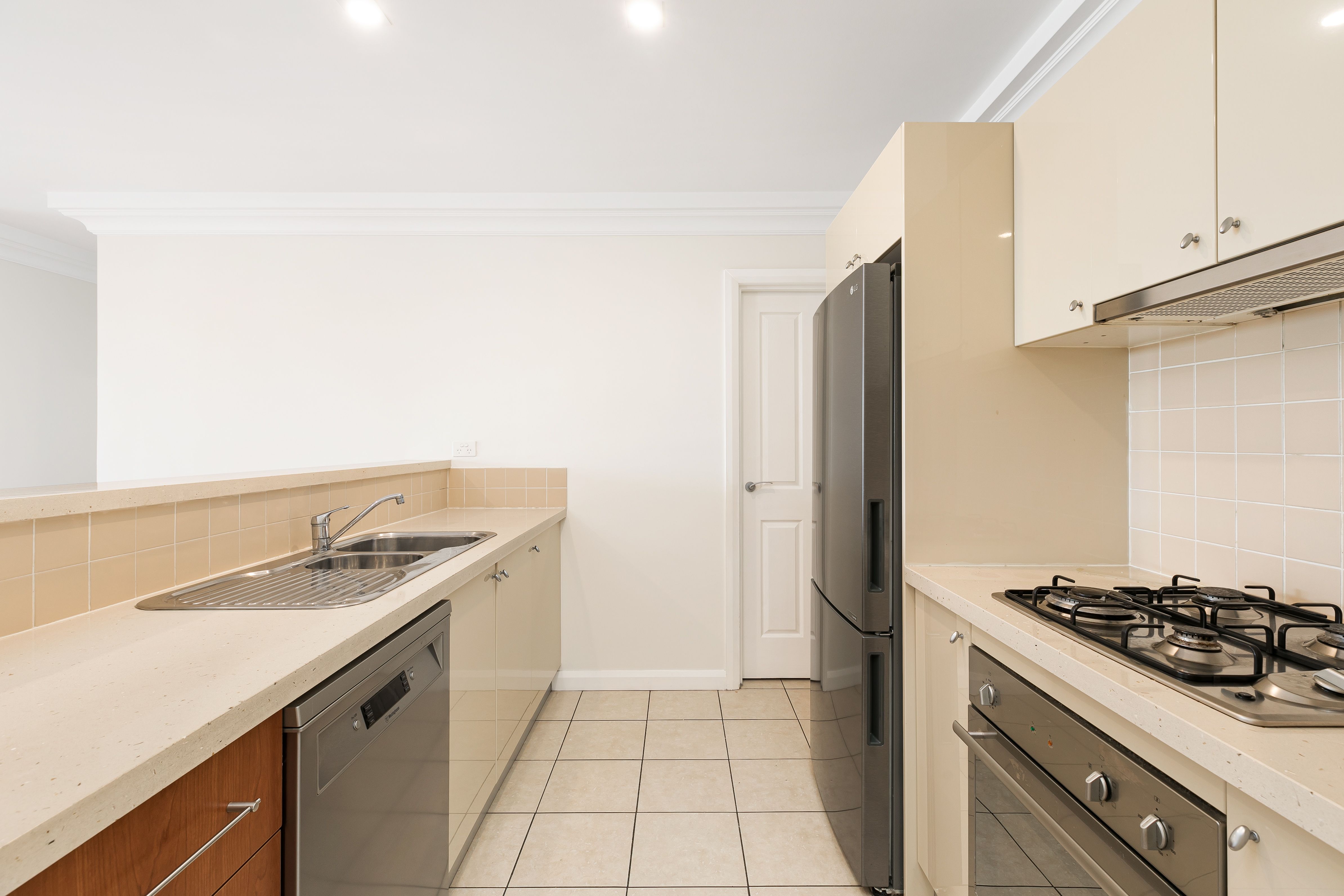 32/52 President Avenue CARINGBAH 2229