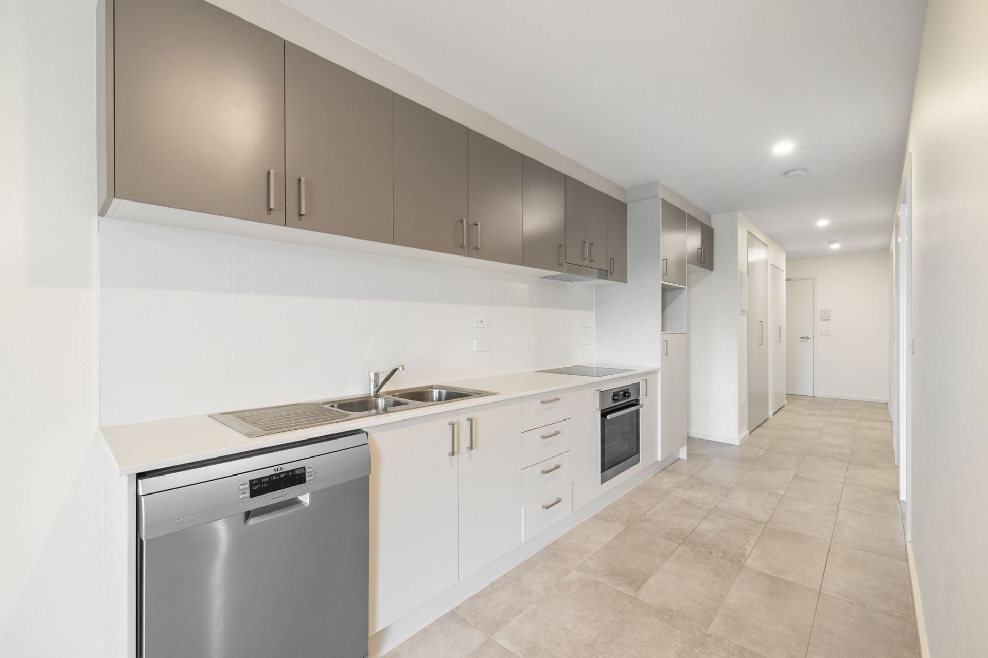 U 12 Pioneer Street, Amaroo, Amaroo - Thumbnail 2