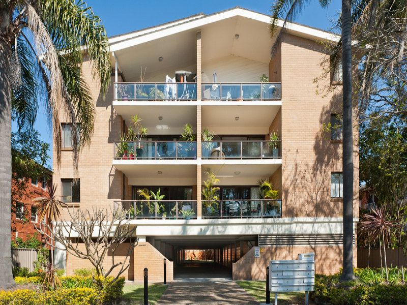 9 Gannons Avenue DOLLS POINT 2219
