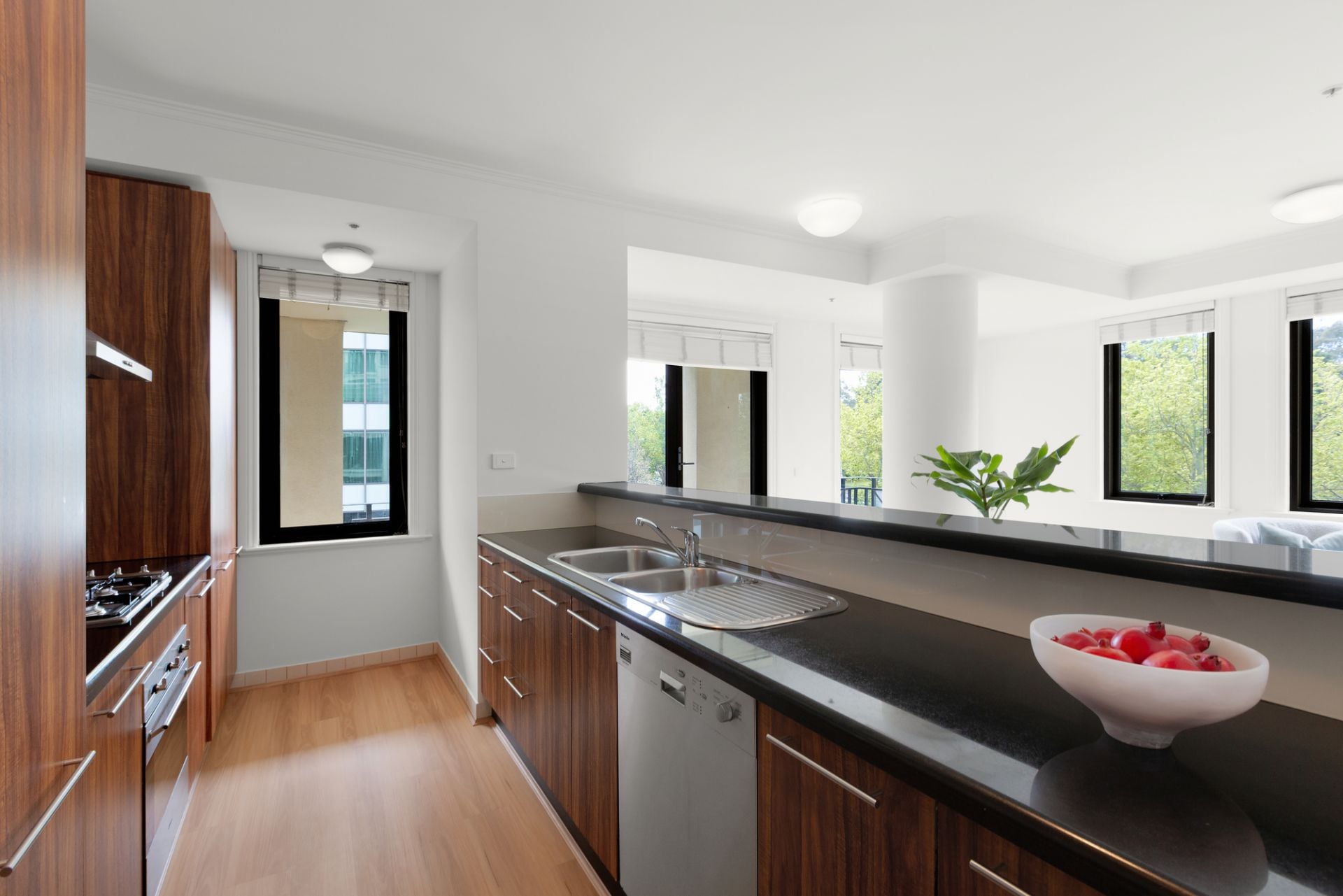 208/360 St Kilda Road, Melbourne, Melbourne - Thumbnail 2
