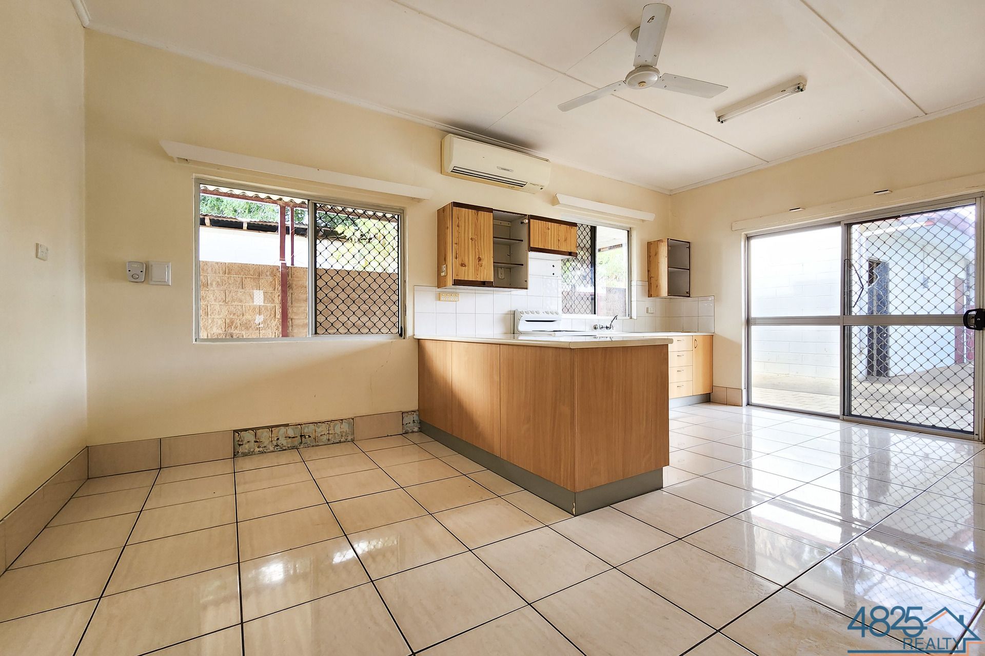 12 Dempsey Street Mount Isa QLD, Mount Isa City - Thumbnail 4