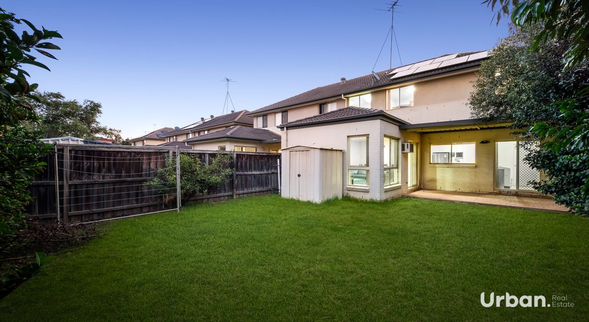 Casula 60 Roth Street