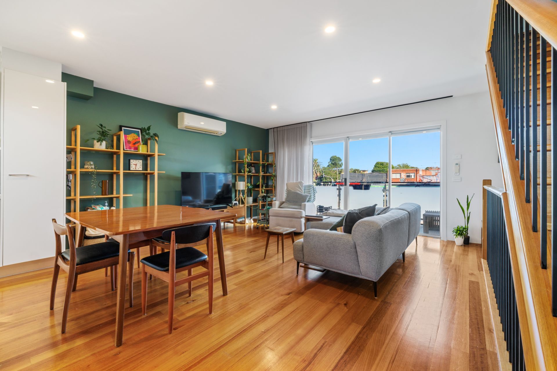 Welcome home to 4/127 Blyth Street.
