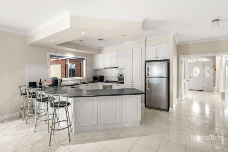 17 Carinya Boulevard, Burnside