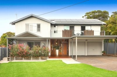 Wamberal 27 Heights Crescent