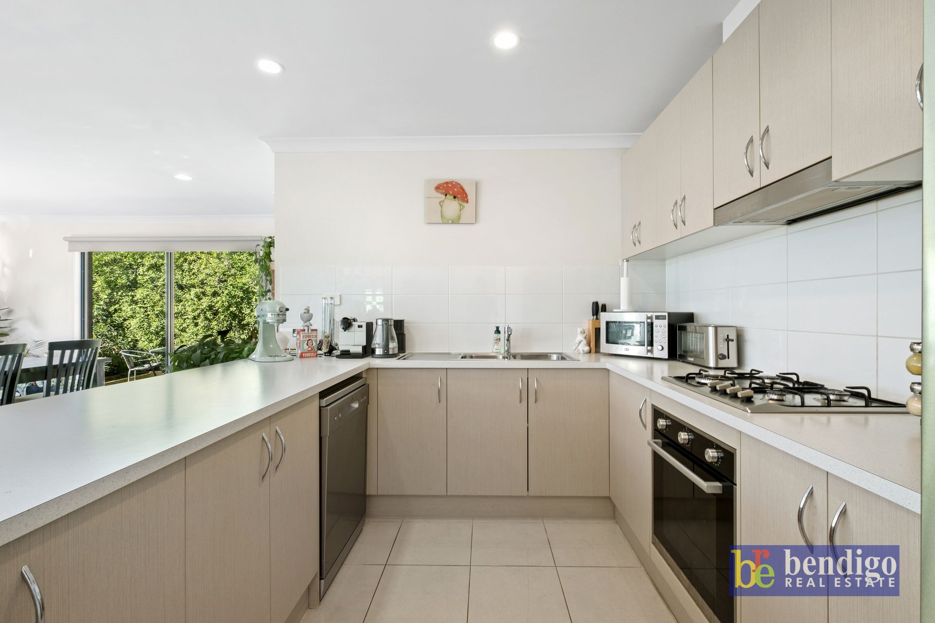 58 Londonderry Way Epsom VIC, Epsom - Thumbnail 3