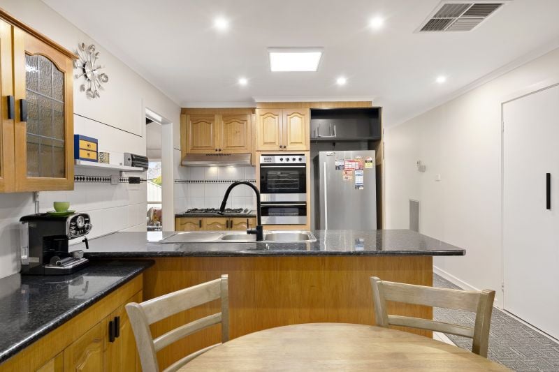 7 Irons Court, Epping