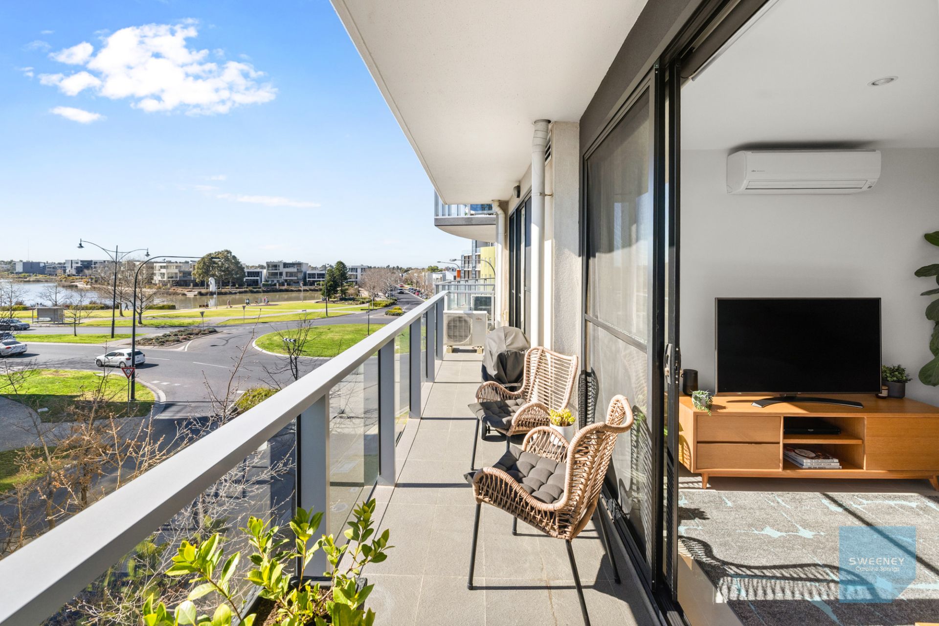 11/1 Woodward Way, Caroline Springs - Thumbnail 5
