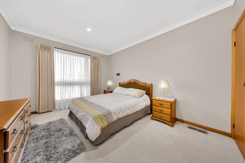 17 Woodleigh Street, Thomastown