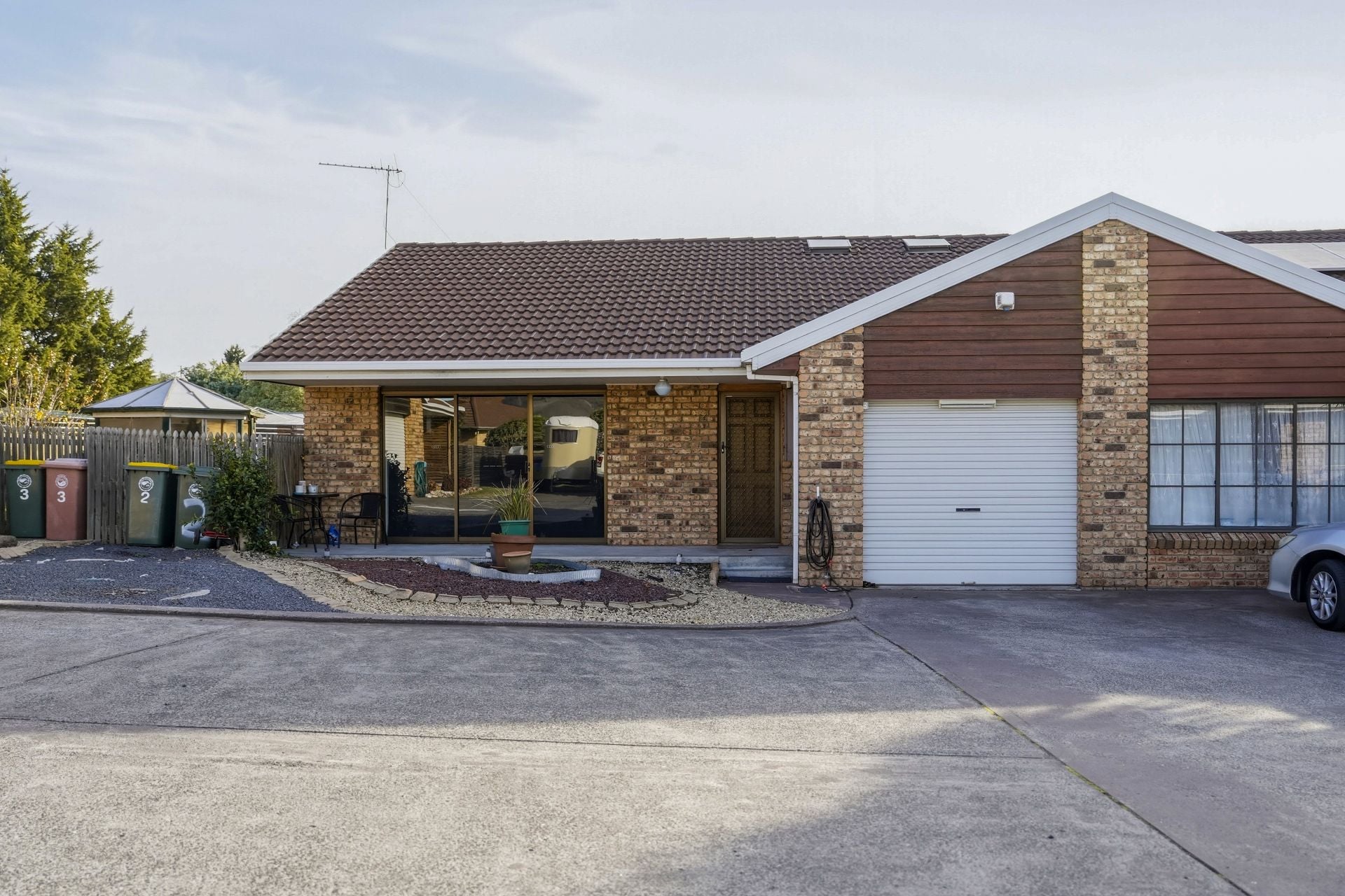 2/10 Racecourse Road Brighton TAS
