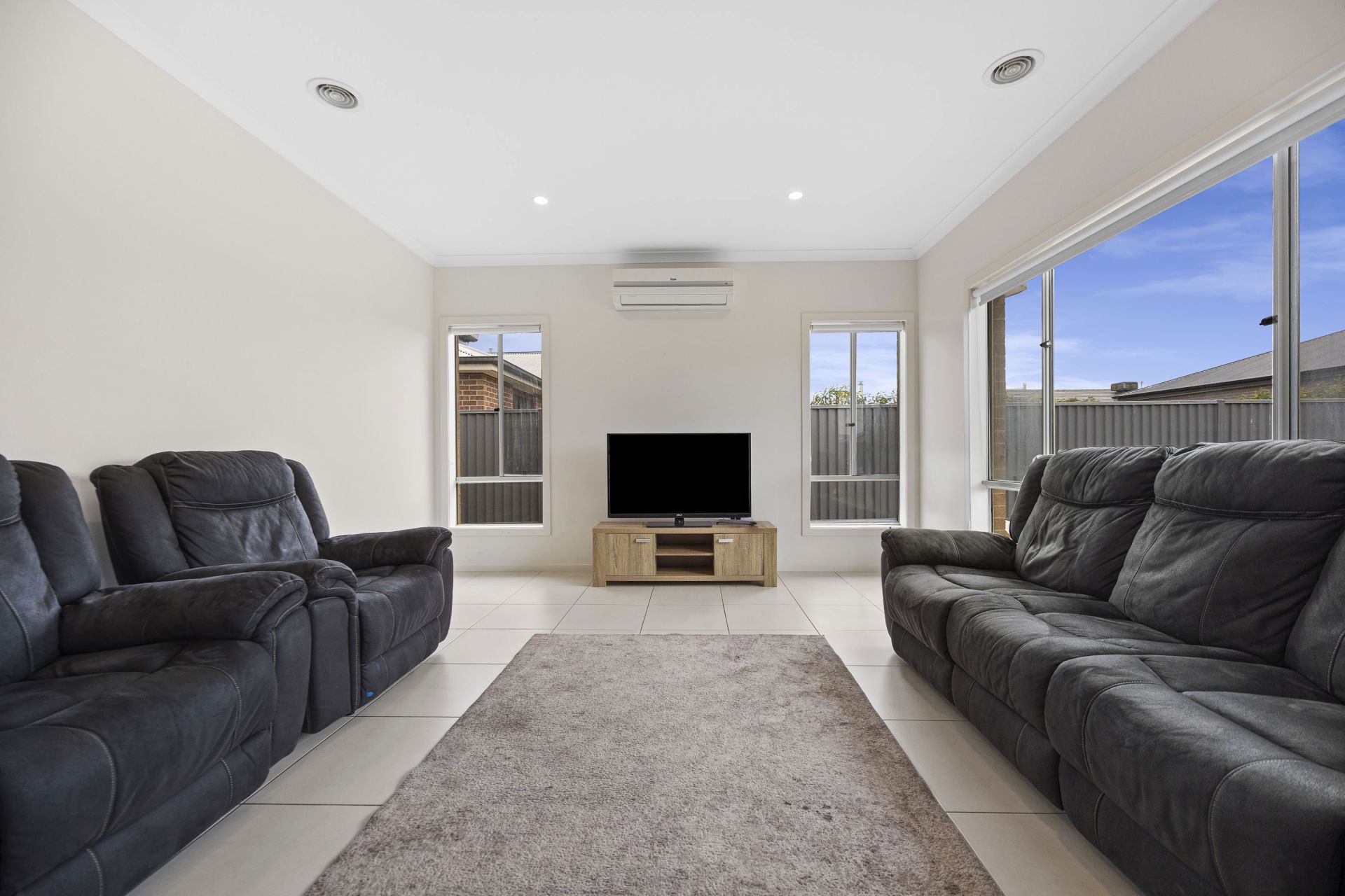 18 Galway Drive, Alfredton, Alfredton - Thumbnail 3