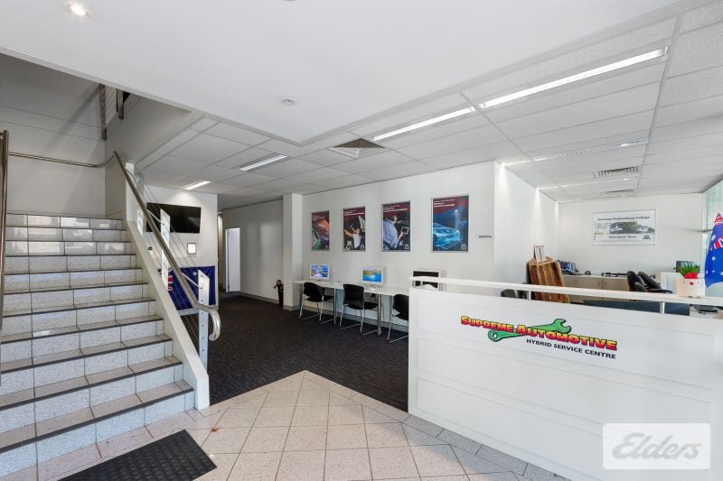 305 Montague Road, West End