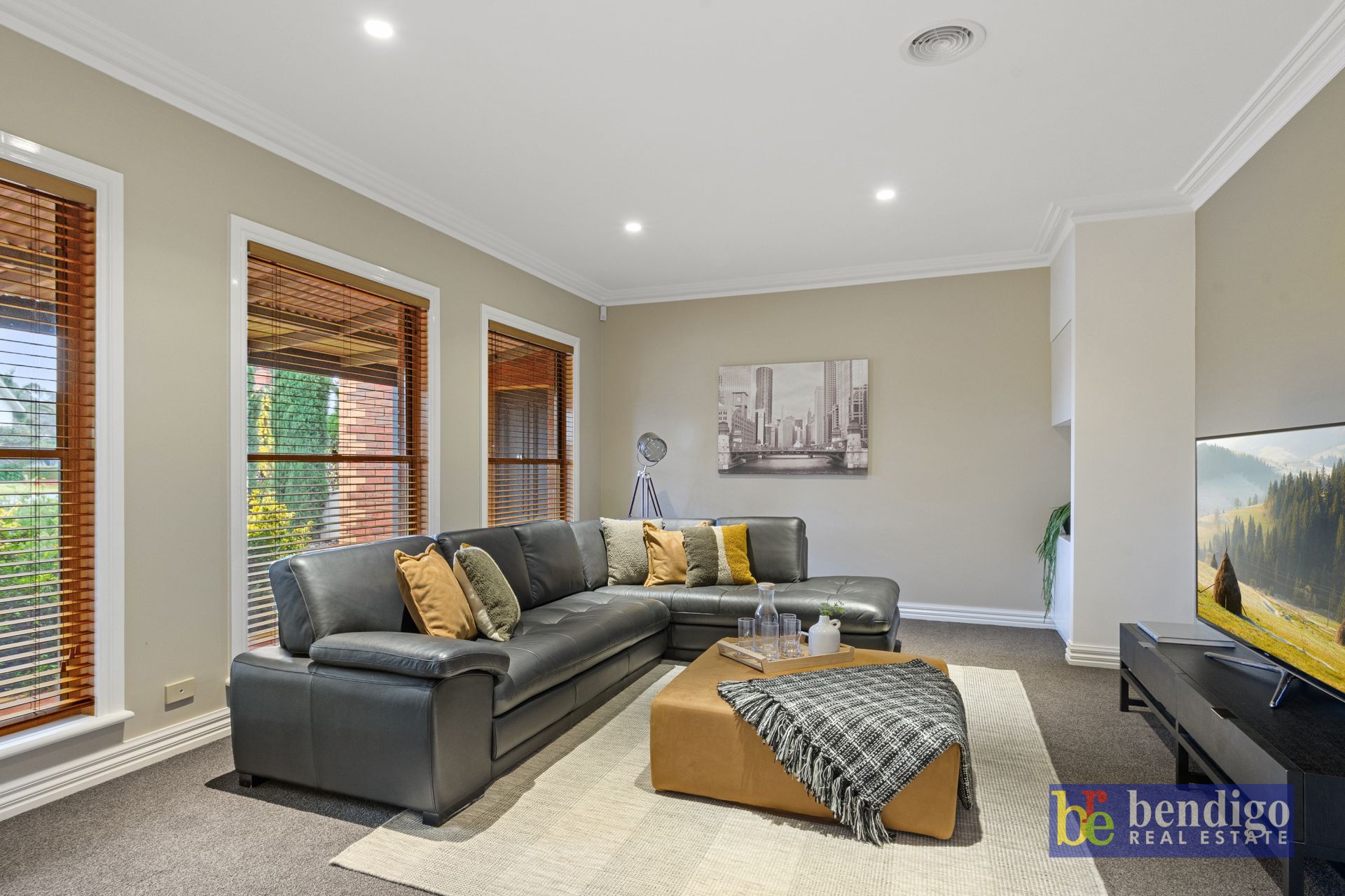 7 Tea Tree Court Strathdale VIC, Strathdale - Thumbnail 2