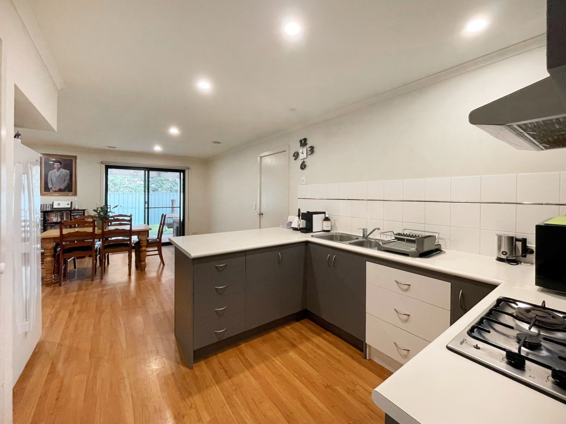 2 Parbury  Avenue, Lake Gardens, Lake Gardens - Thumbnail 4
