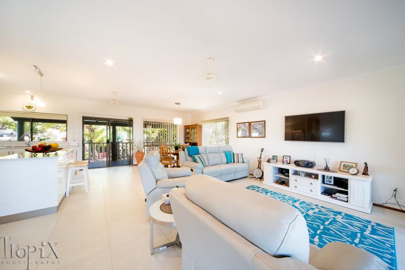 24 Country Road Cannonvale QLD, Cannonvale - Thumbnail 5
