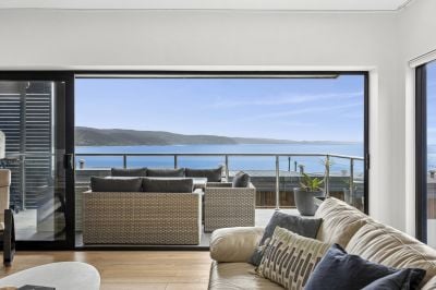 8/6-8 Armytage Street, Lorne, VIC