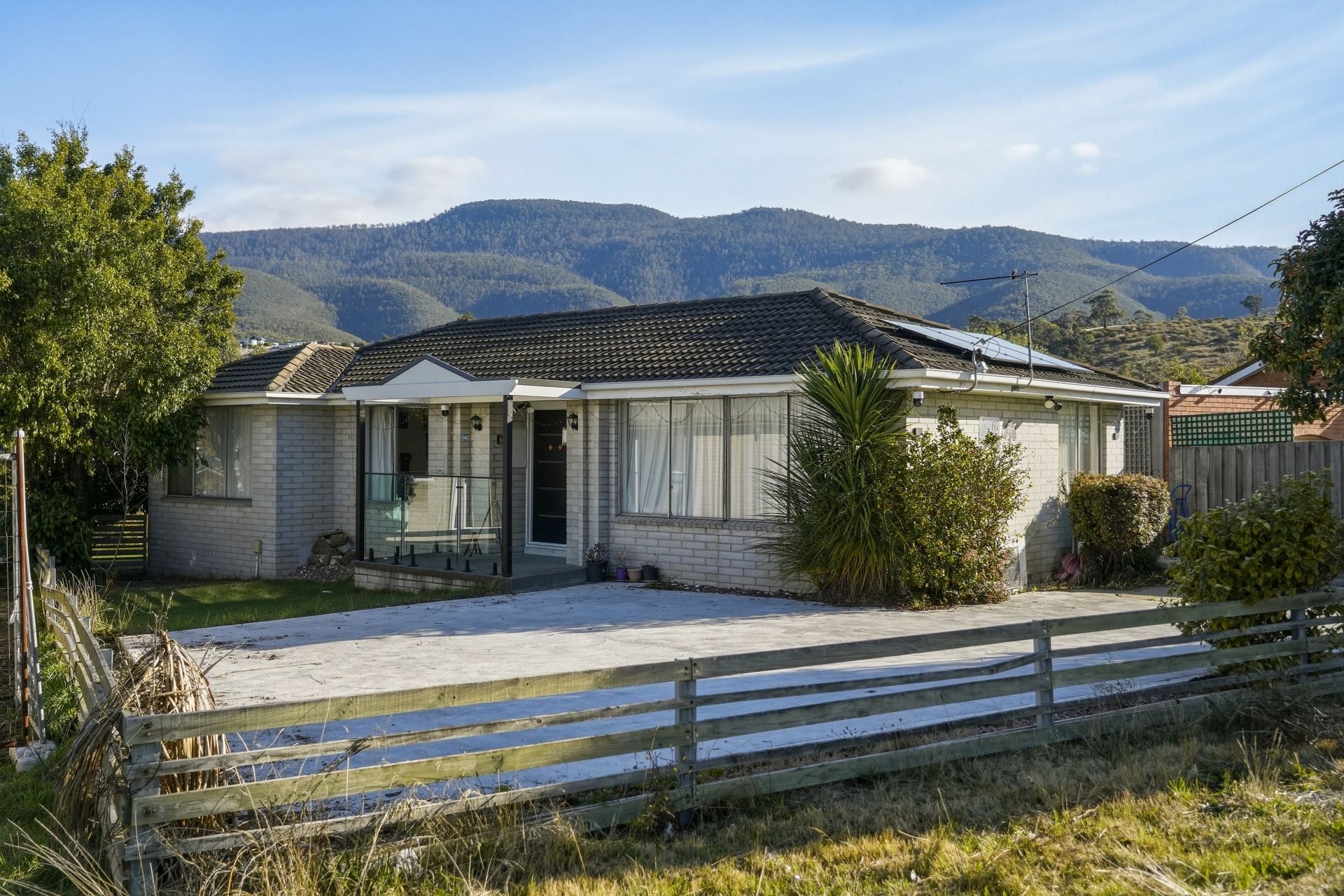 67 Hilton Road Claremont TAS, Claremont - Image 1