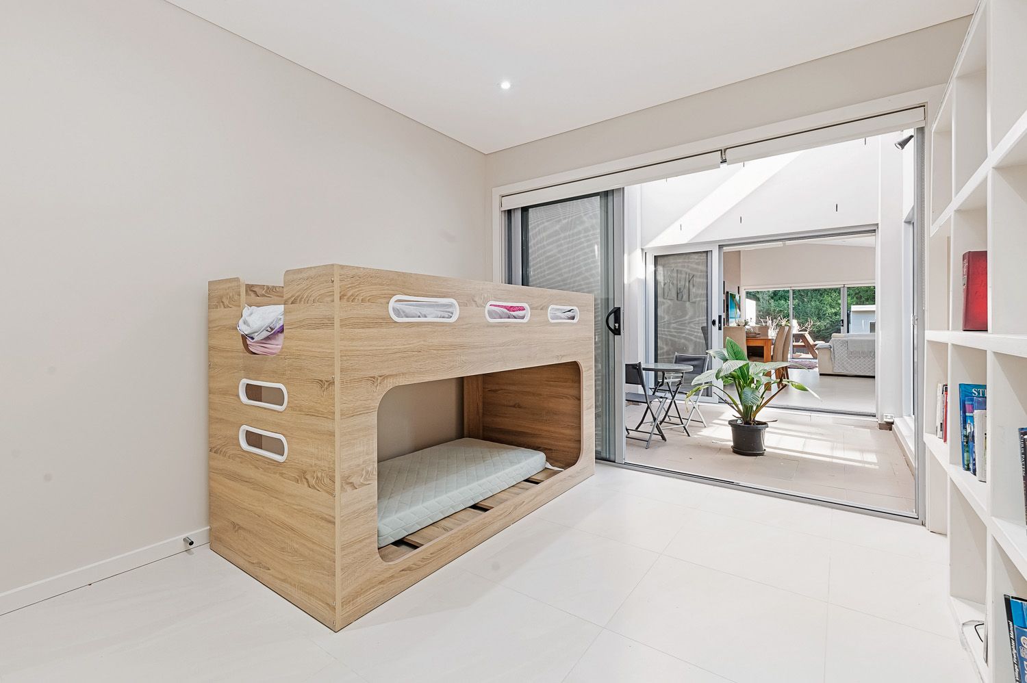 12 Stuart Avenue, Normanhurst, Normanhurst - Thumbnail 7