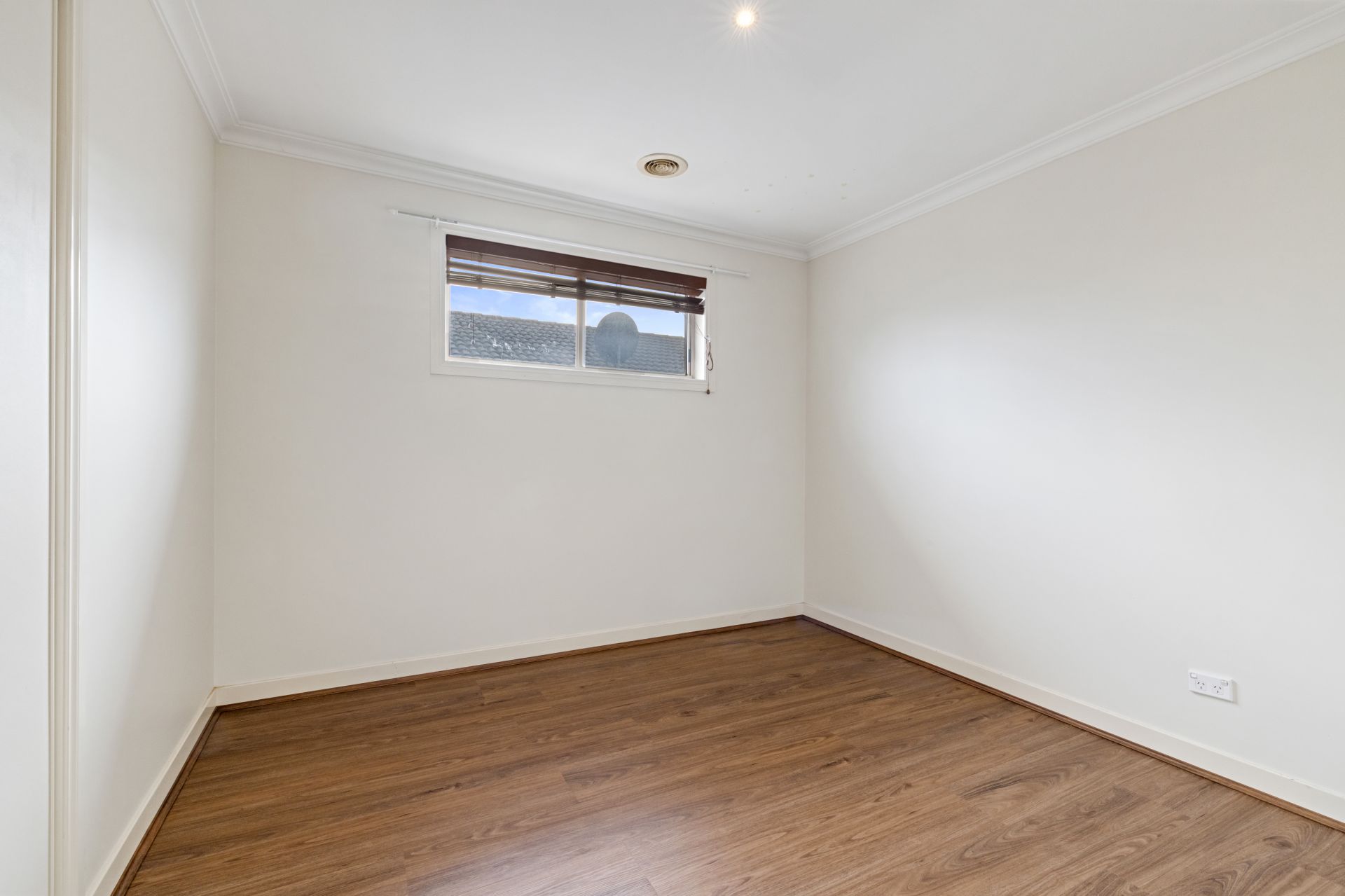 STYLISH 3 BEDROOM TOWNHOUSE