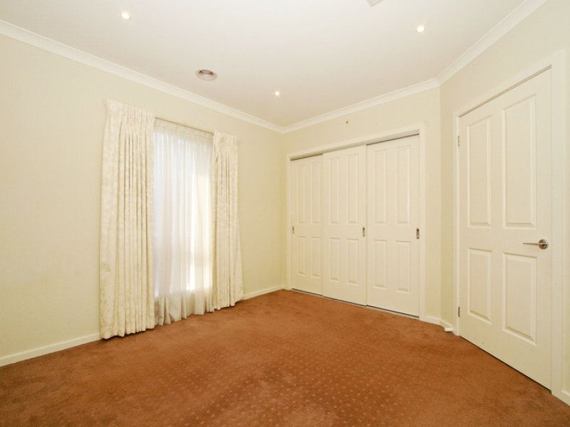 Modern Comfort & Space in Prime Reservoir Location