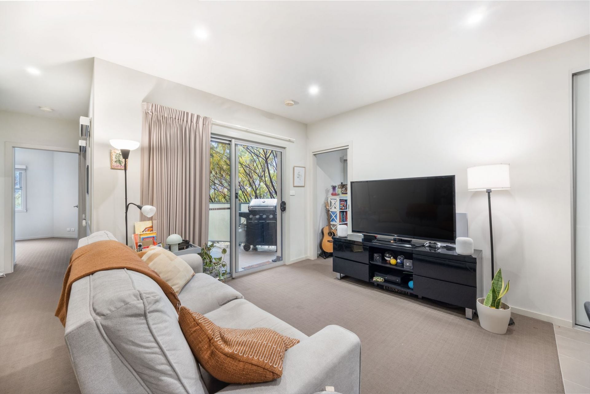 12/6 High Street Queanbeyan NSW, Queanbeyan - Thumbnail 2