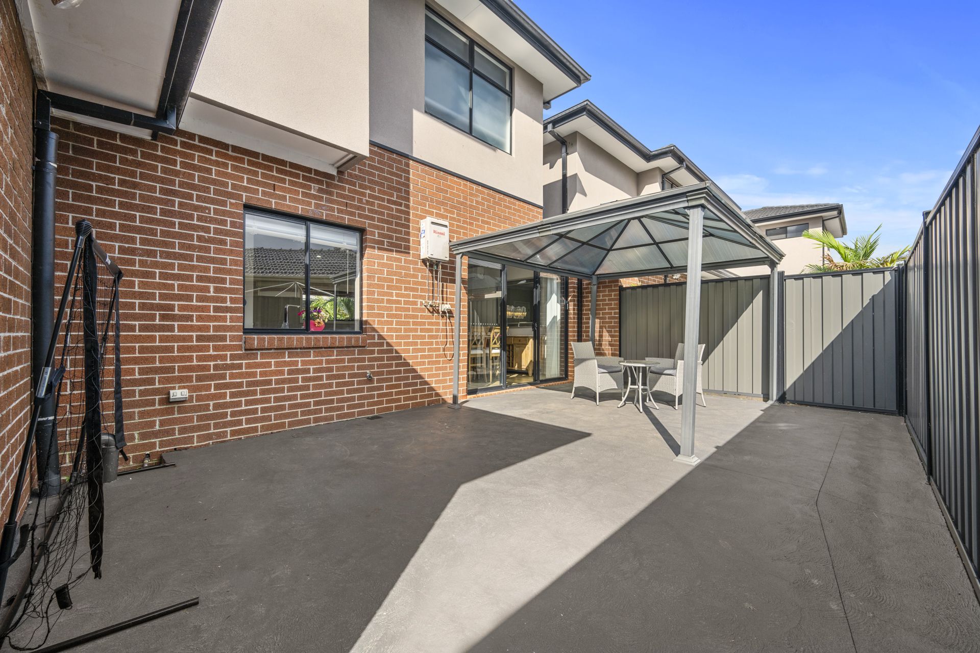 Modern 2 Bedroom Townhouse