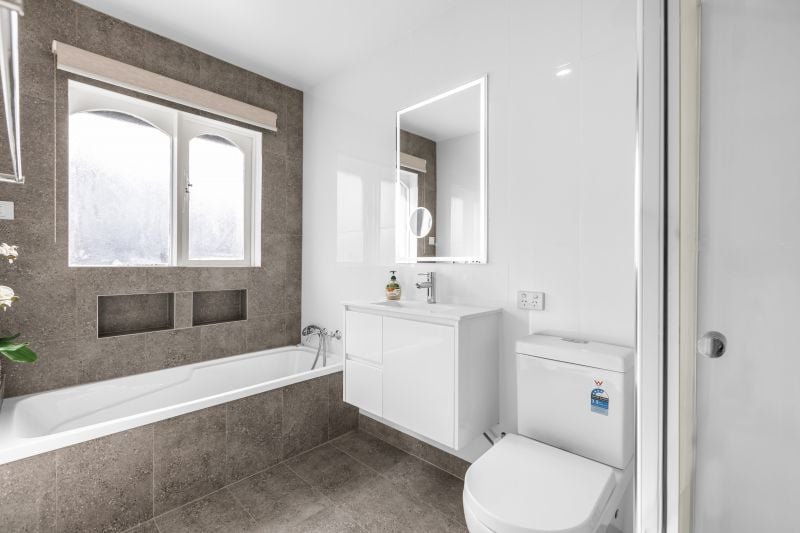 130 Hughes Parade, Reservoir