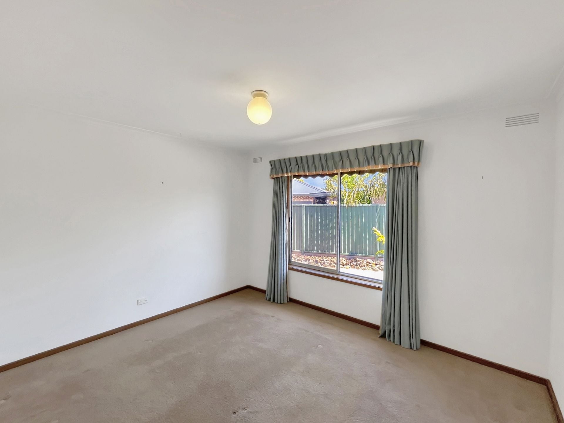 4 Yew Street, Wendouree, Wendouree - Thumbnail 8