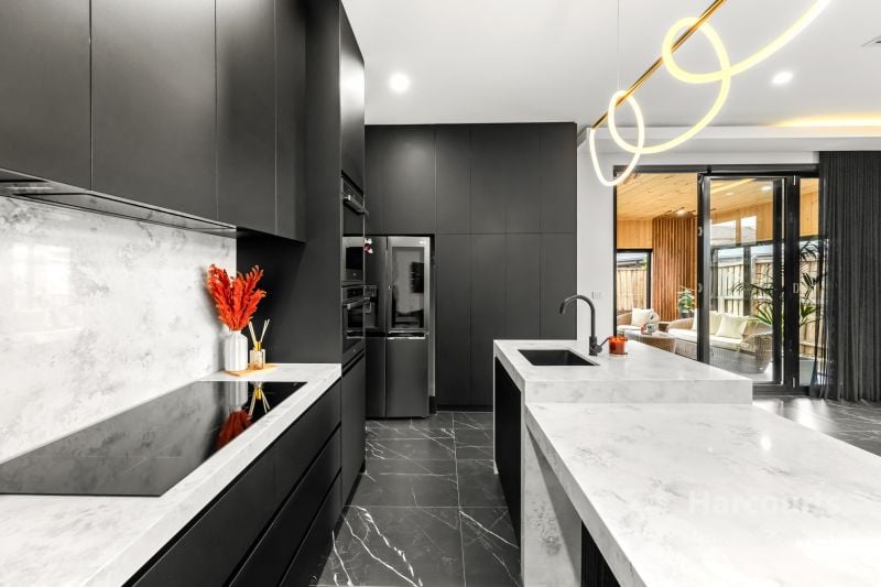 23 Shadow Street, Deanside