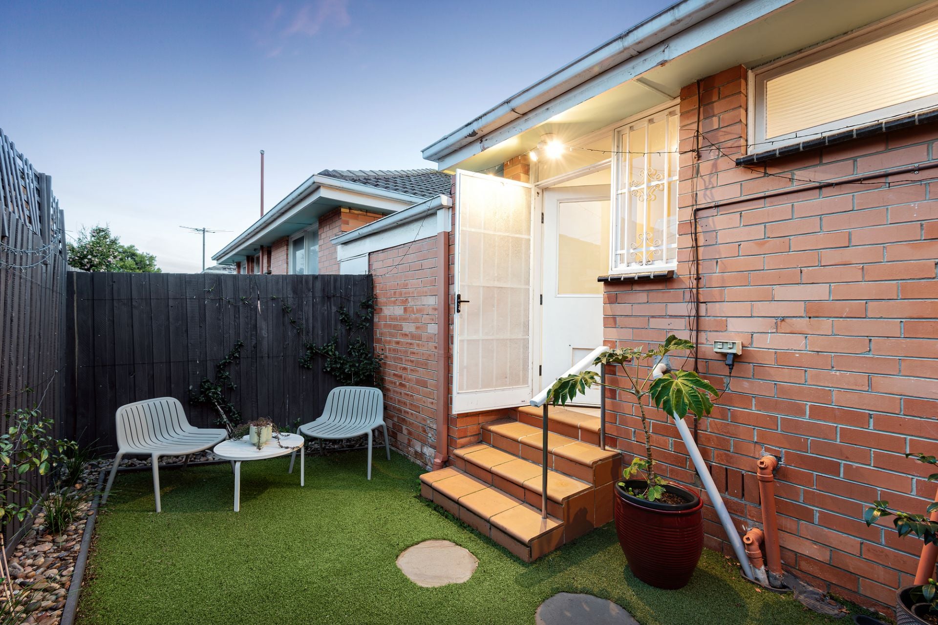1/2 Waratah Avenue, Glen Huntly, Glen Huntly - Thumbnail 7